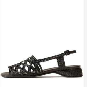 Hereu
Alzira woven-detail sandals